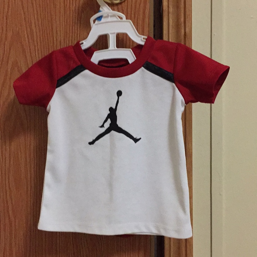 Baby jordan outfit